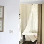 Frühstückspension Les Sardines Aux Yeux Bleus D'hotes 4*