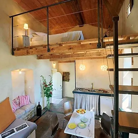 Les Sardines Aux Yeux Bleus D'hotes Bed & Breakfast Aigaliers