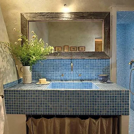 Bed & Breakfast Les Sardines Aux Yeux Bleus D'hotes 4*