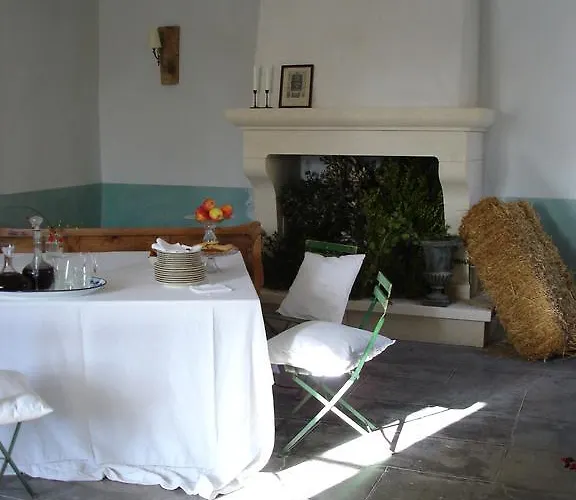 Les Sardines Aux Yeux Bleus D'hôtes Couette-café 4*